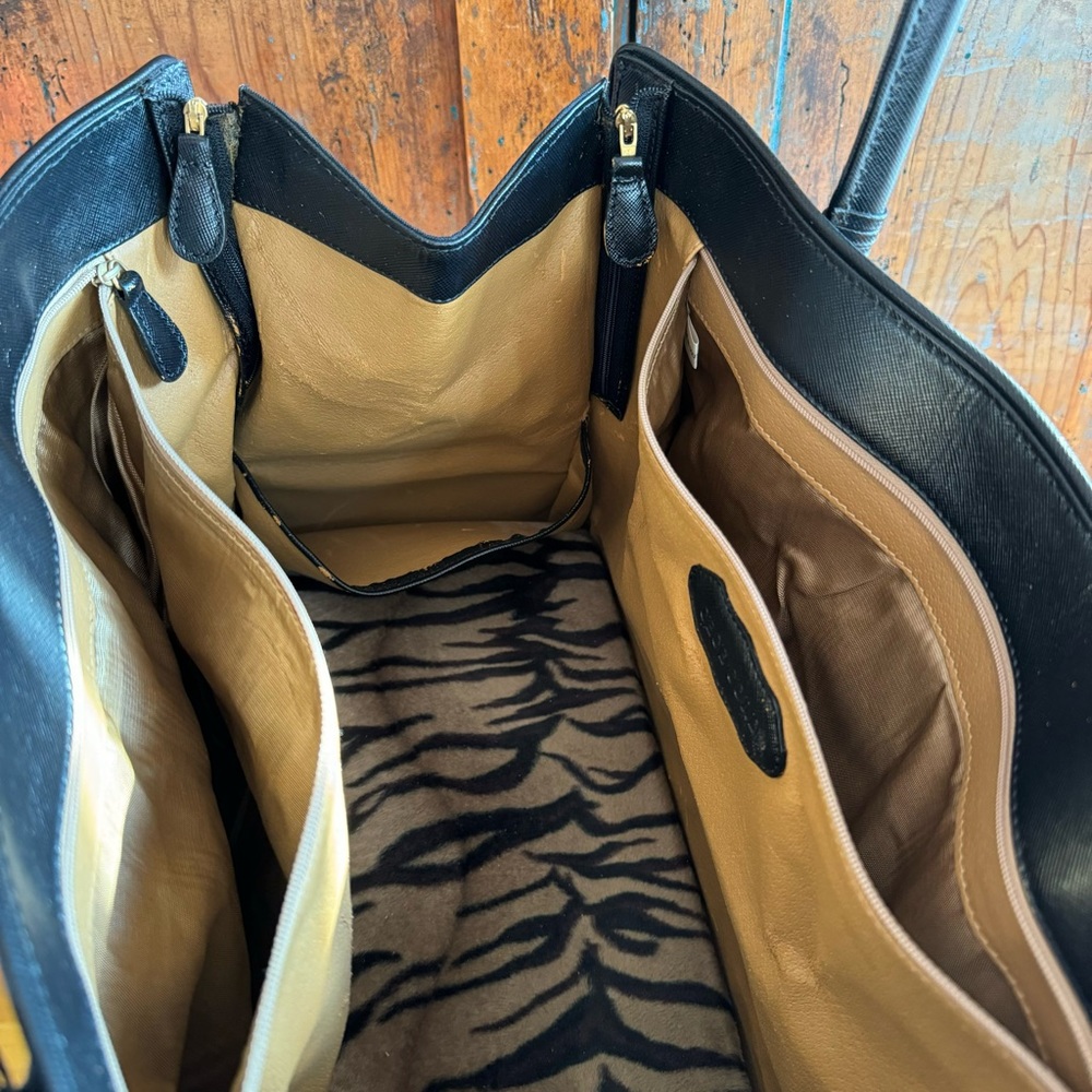 Cece Cord Couture Leather Doggy Duffle RARE! - Picture 10 of 16